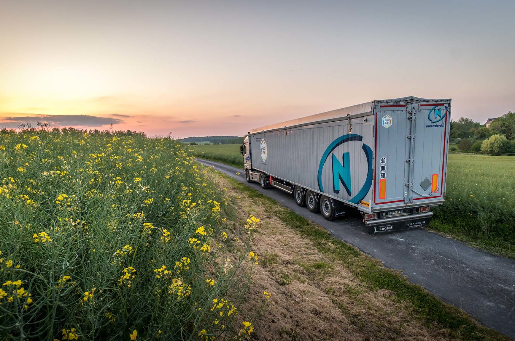 cropped-Nateval-transports-camions-loudun-2048.jpg